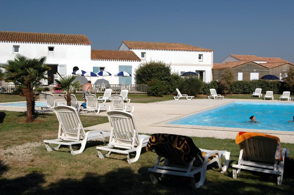 Residence Odalys Le Village Des Amareyeurs Le Château-dʼOléron Exteriér fotografie
