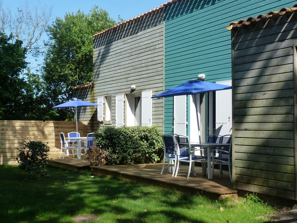 Residence Odalys Le Village Des Amareyeurs Le Château-dʼOléron Exteriér fotografie