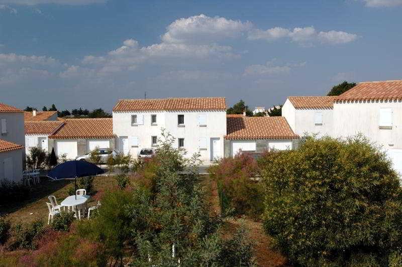 Residence Odalys Le Village Des Amareyeurs Le Château-dʼOléron Exteriér fotografie